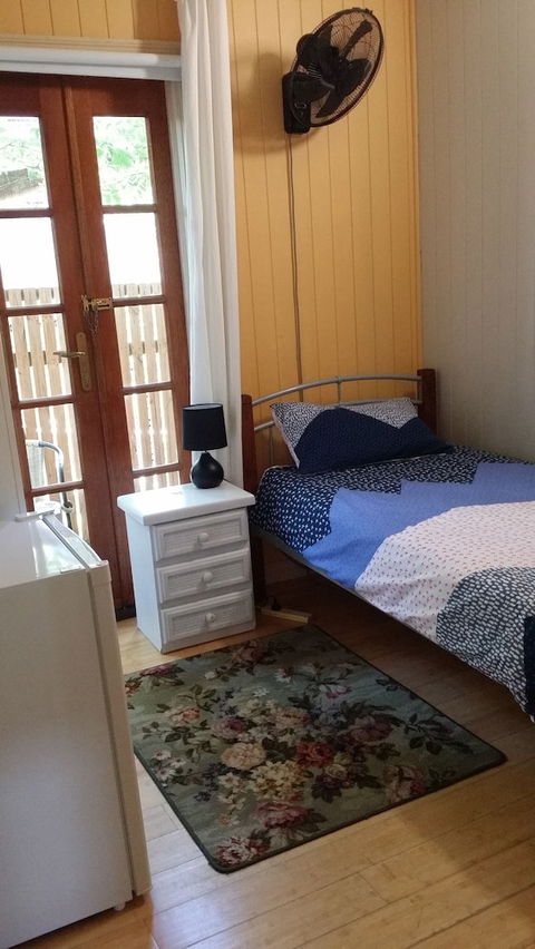 Minto Hostel - Maitland Accommodation 6
