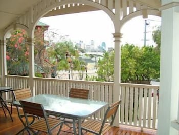 Minto Hostel - Maitland Accommodation 1