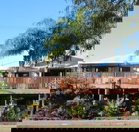 Five 3 Five - The Beachside Barracks - Maitland Accommodation