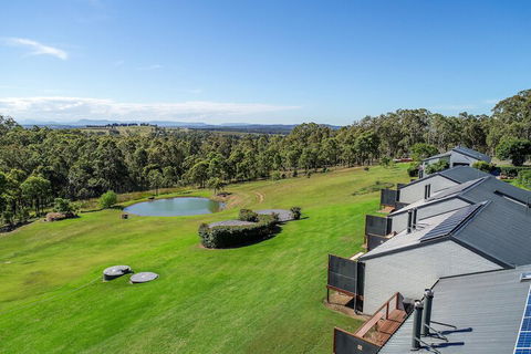 Wine Country Villas - Maitland Accommodation 1