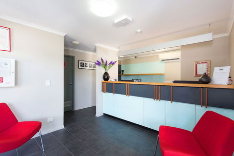 Rocklea International Motel - Maitland Accommodation 3
