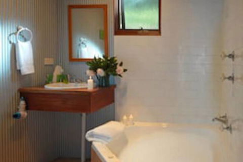 Cedar Creek Cottages - Maitland Accommodation 4
