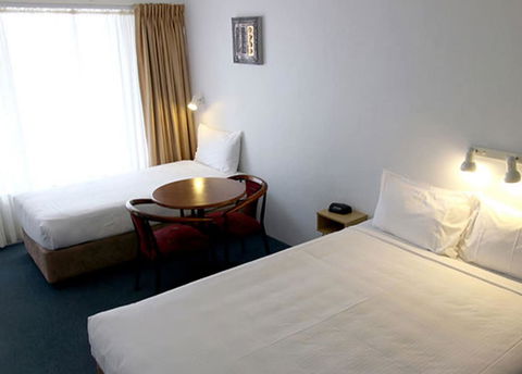 Port Aloha Motel - Maitland Accommodation 5