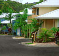 Flynns on Surf Beach Villas - Maitland Accommodation