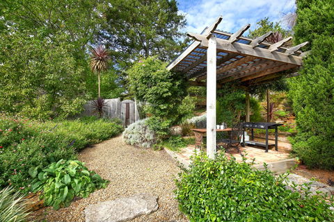 Hills Havens Cottages - Maitland Accommodation 2