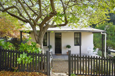 Hills Havens Cottages - Maitland Accommodation 1
