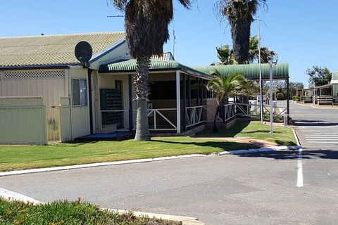 Sunset Beach Holiday Park - Maitland Accommodation 5
