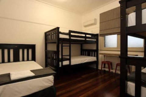 The Irish Village - Maitland Accommodation 5