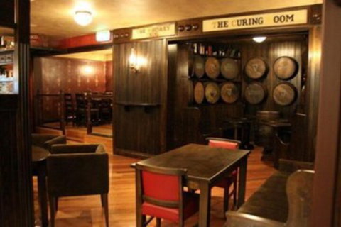 The Irish Village - Maitland Accommodation 3