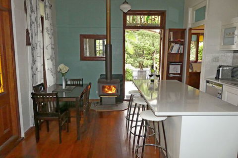 Mount Browne Cottage - Maitland Accommodation 3