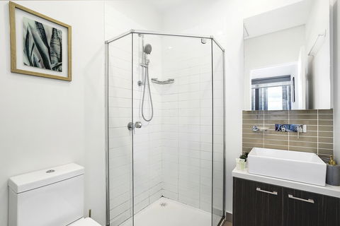 Roomerang At Melbourne Star 40 - Maitland Accommodation 4