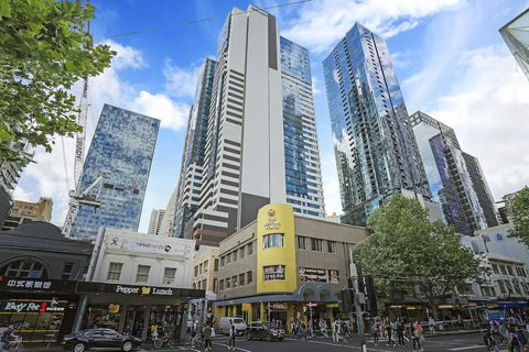 Roomerang At Melbourne Star 40 - Maitland Accommodation 0