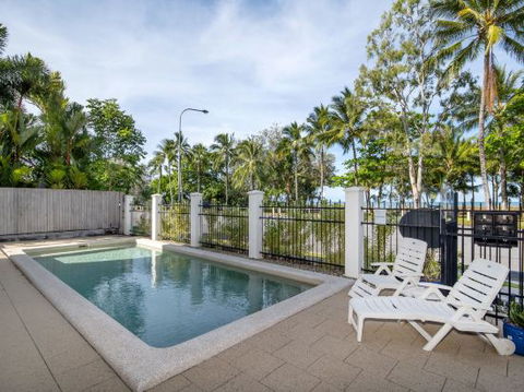 Oceansprey On The Beach - Maitland Accommodation 2