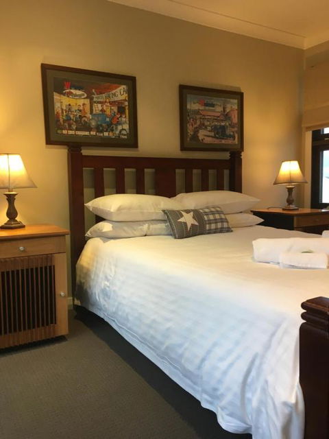 Rowley House - Maitland Accommodation 5