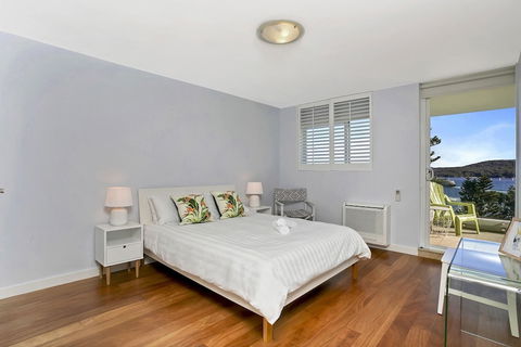 Beautiful 2 Bedroom Apartment Overlooking Manly Wharf MAN29 - Maitland Accommodation 6