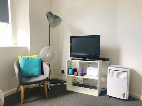 Holistay At Melbourne Central Apartment - Maitland Accommodation 5