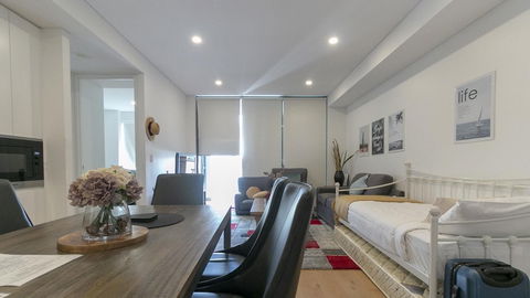 C16 Darling Harbour 2 BDR APT - Maitland Accommodation 4