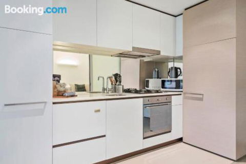 Complete Host Leopold Apartments - Maitland Accommodation 5