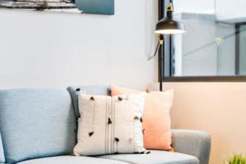 Complete Host Manhattan Apartments - Maitland Accommodation 4