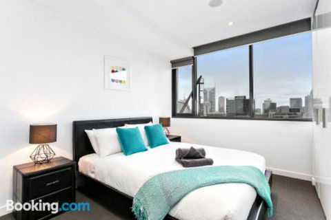 Complete Host Manhattan Apartments - Maitland Accommodation 6