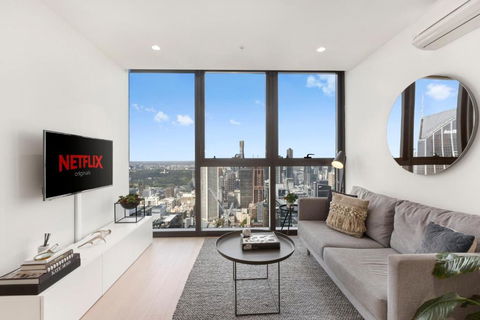 Luxuria Apartments EQ Tower - Maitland Accommodation 5