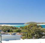 Whale Tales 78 Lentara Street FANTASTIC WATER VIEWS OVER FINGAL BEACH - Maitland Accommodation