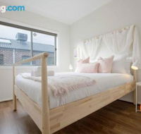109Cozy Cranbourne Family House5Bed2Bath2Parking - Maitland Accommodation
