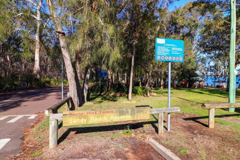 Kalimna Lakeside Living - Maitland Accommodation 5