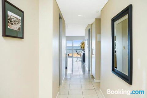 Bayline Beachfront Apartment No 4 - Maitland Accommodation 0