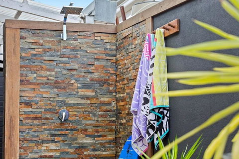 AMORE A Tranquil Retreat With Couples Spa - Maitland Accommodation 3