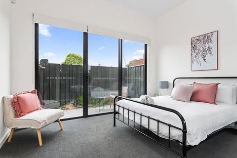 Urban Rest - Little Grenfell - Maitland Accommodation 4