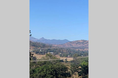 Stunning Queenslander - Maitland Accommodation 4