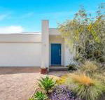 Blue Waves - Maitland Accommodation
