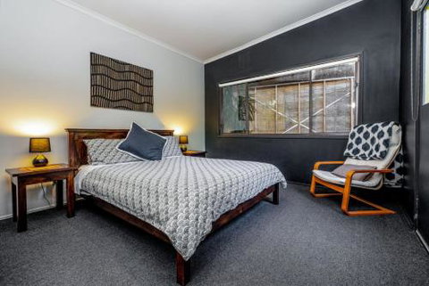 SUNSET BEACH SHACK On SURF - Maitland Accommodation 2