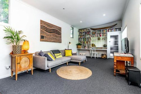 SUNSET BEACH SHACK On SURF - Maitland Accommodation 0