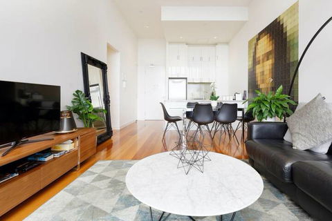 Milano CBD Penthouse - Maitland Accommodation 2