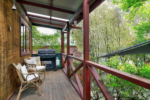 Mountain Den - Maitland Accommodation 7