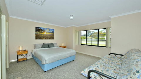 Mandurah Estuary Breeze - Maitland Accommodation 2