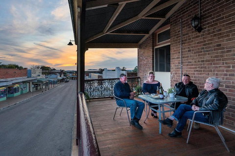 Commercial Travellers House - Maitland Accommodation 3