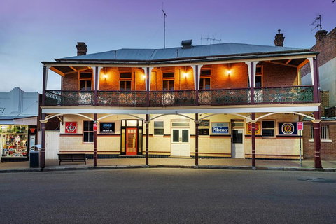 Commercial Travellers House - Maitland Accommodation 2