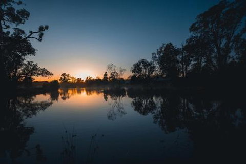Acheron Valley Lakefront Cottages - Maitland Accommodation 4