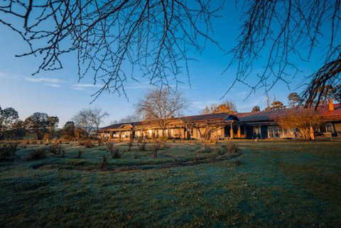 Acheron Valley Lakefront Cottages - Maitland Accommodation 2