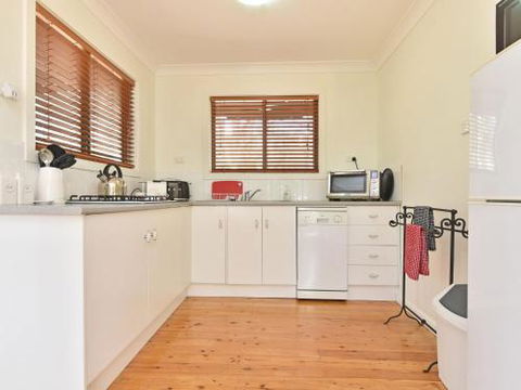 Olive Grove Villa 3 Suite With Large Bath - Maitland Accommodation 5
