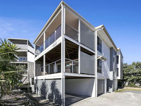 Drift Beach House - Maitland Accommodation 5