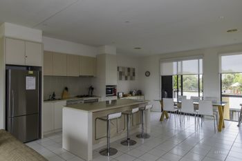 Stylish 3 Bedroom Condo - Maitland Accommodation 3