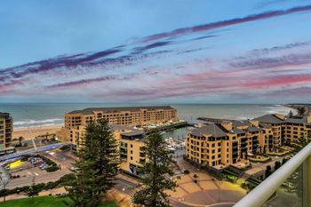 Penthouse Liberty Towers - Maitland Accommodation 6