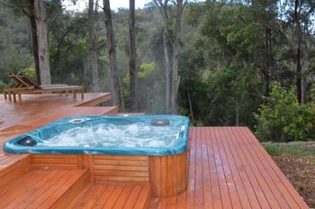 Quiet Rural Retreat With Spa - Maitland Accommodation 3