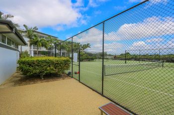 Resort Apartment On Salt Beach 6318 - Maitland Accommodation 5