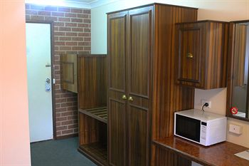 Colonial Motor Inn Lithgow - Maitland Accommodation 6