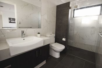 South Beach Pool Home - Maitland Accommodation 5
